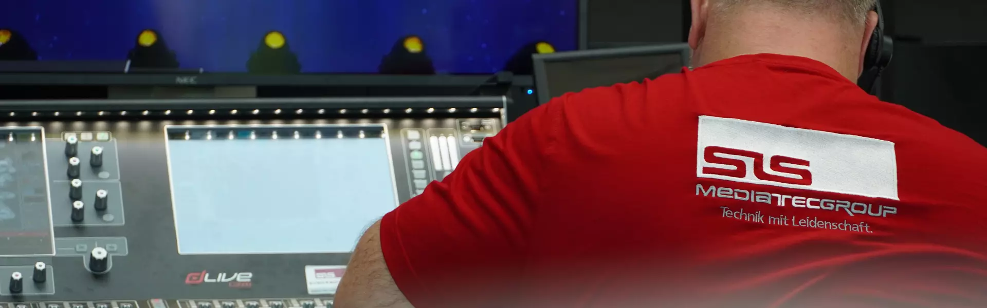 Mitarbeiter für Livestreming Arbeit am Livestreaming-Event