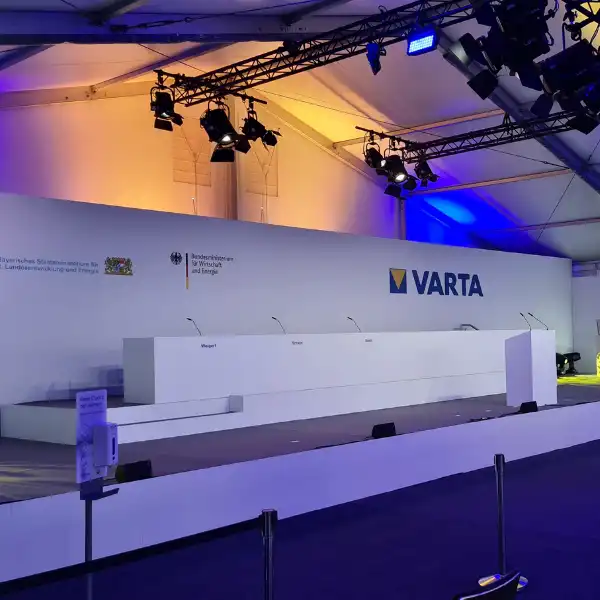 Technik für Industrie Technik für Konferenzen