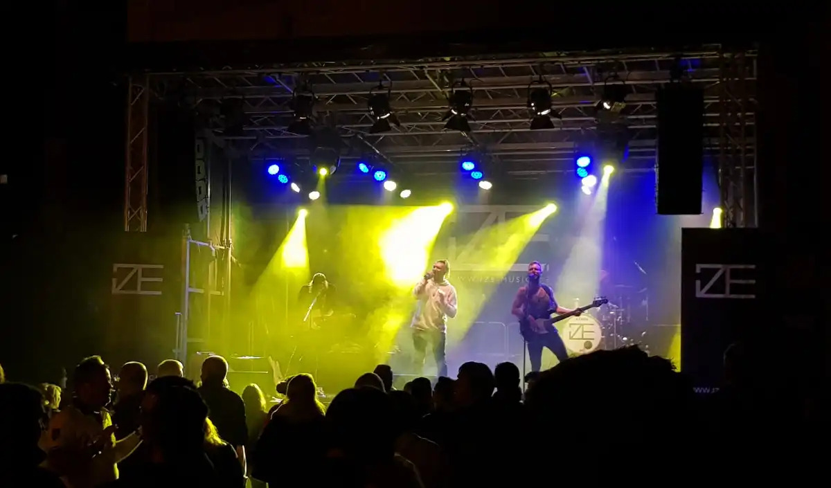 Bühnenbeleuchtung auf einem Live-Konzert